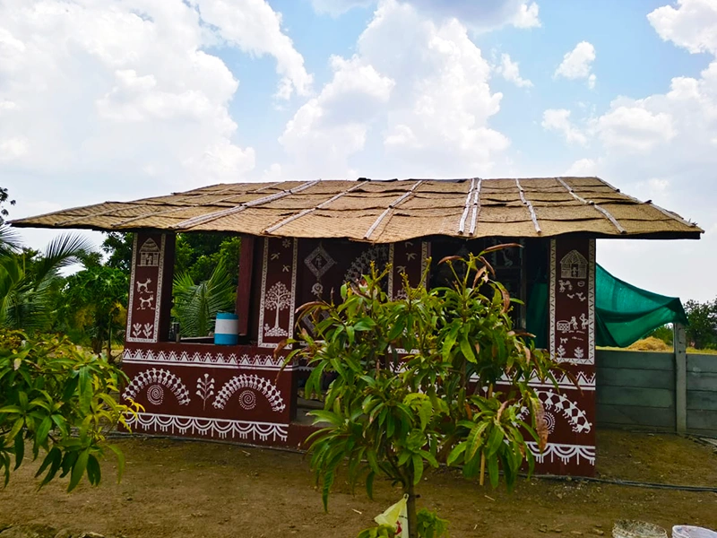 sitting-area-roofing-img-01